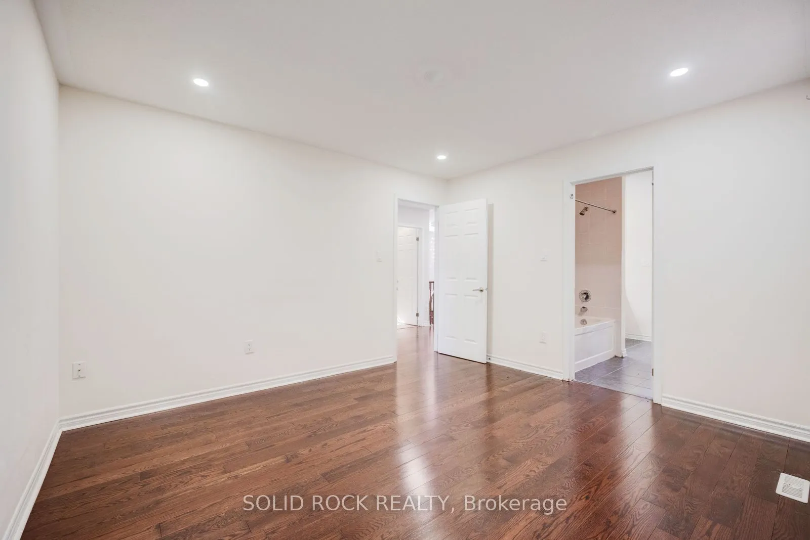 358 Laundon Terrace