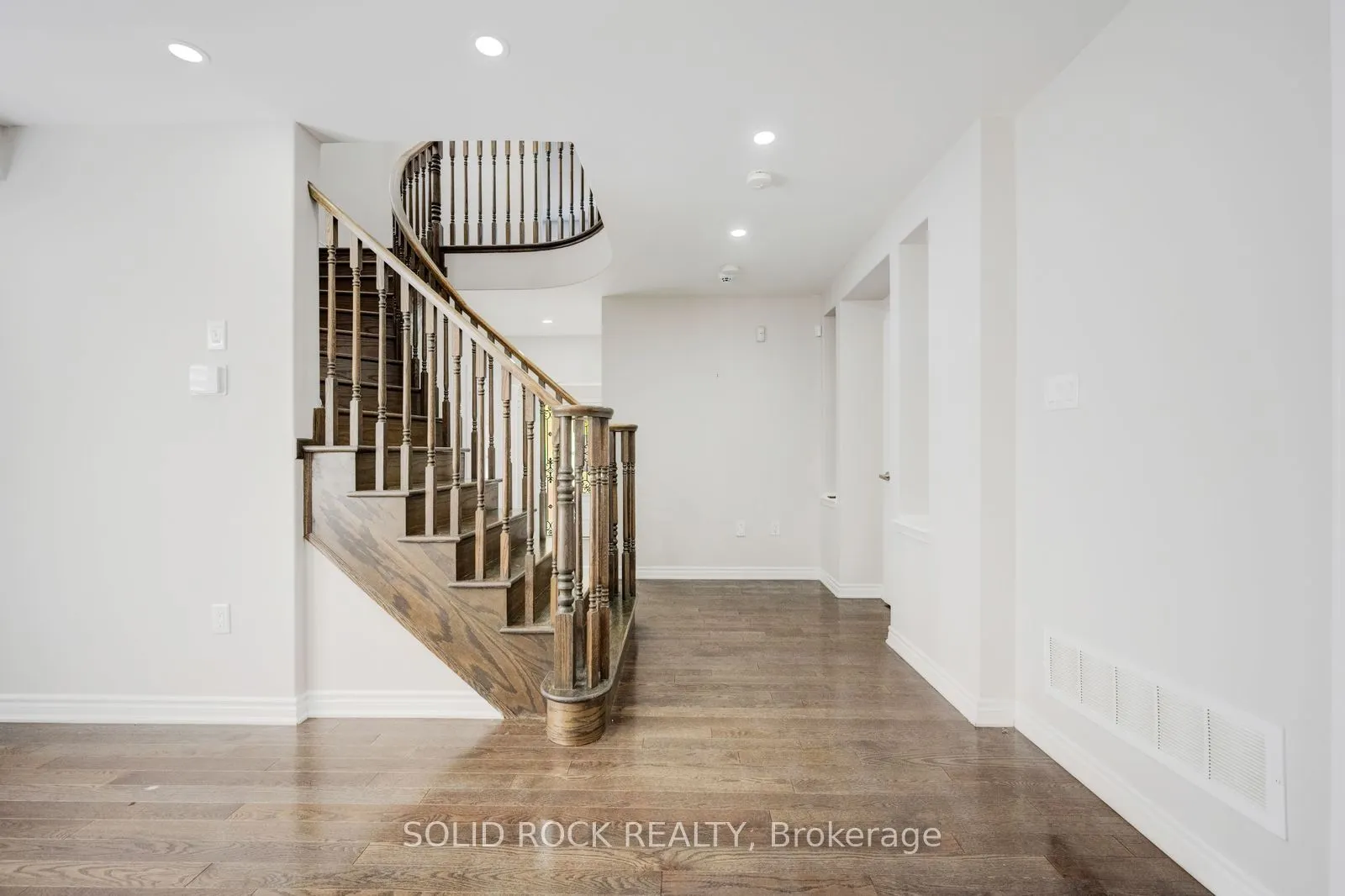 358 Laundon Terrace