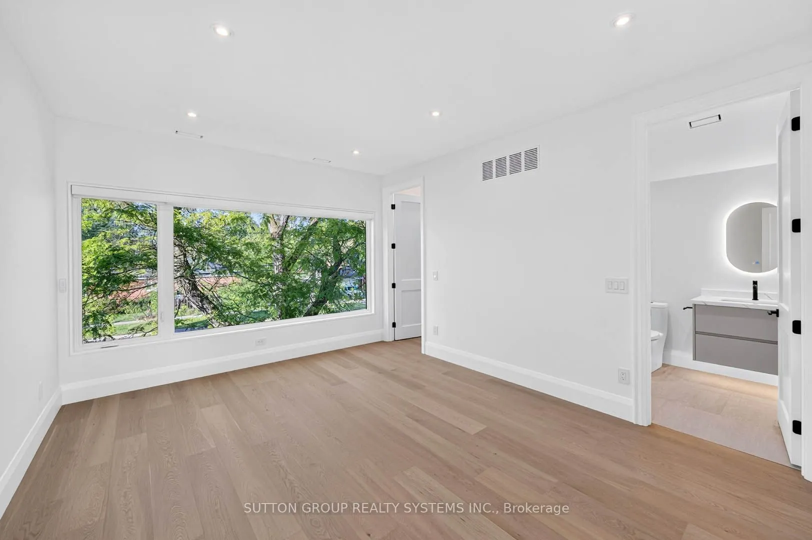 272 Renforth Drive