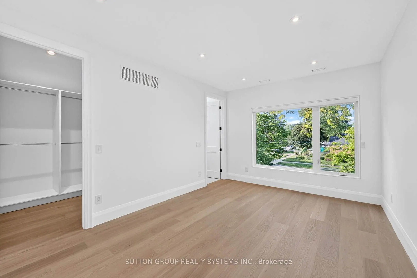 272 Renforth Drive