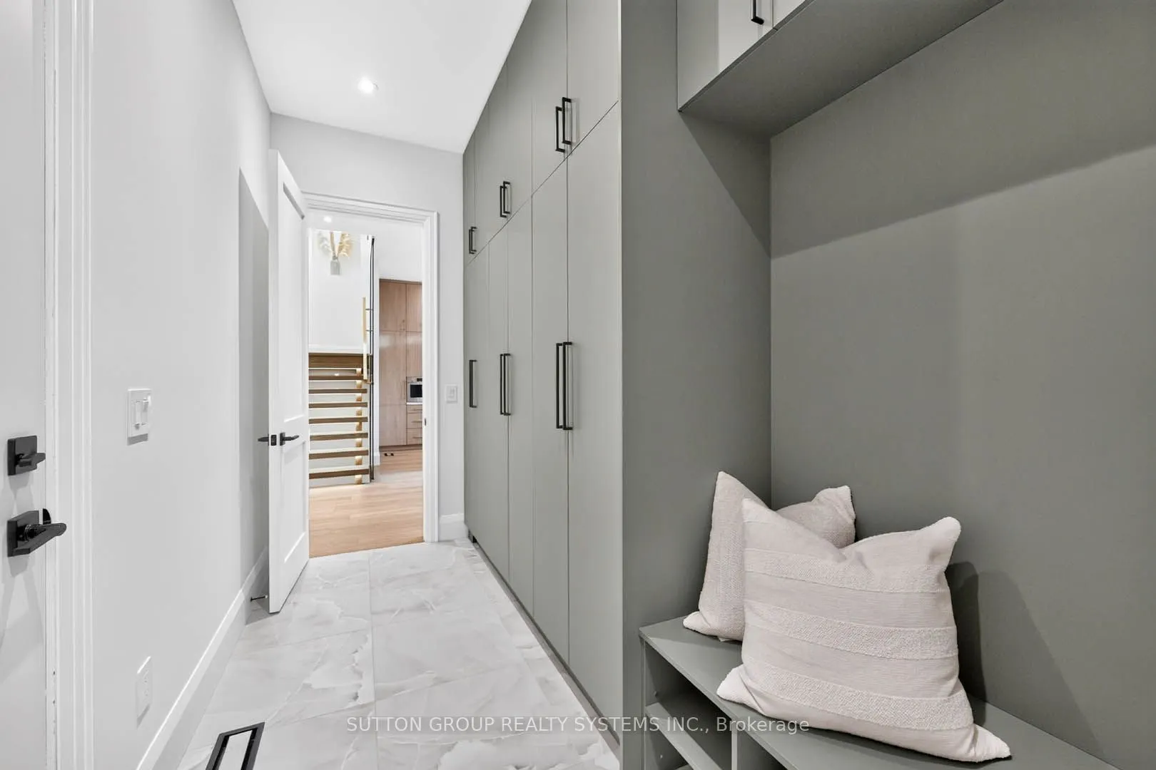272 Renforth Drive