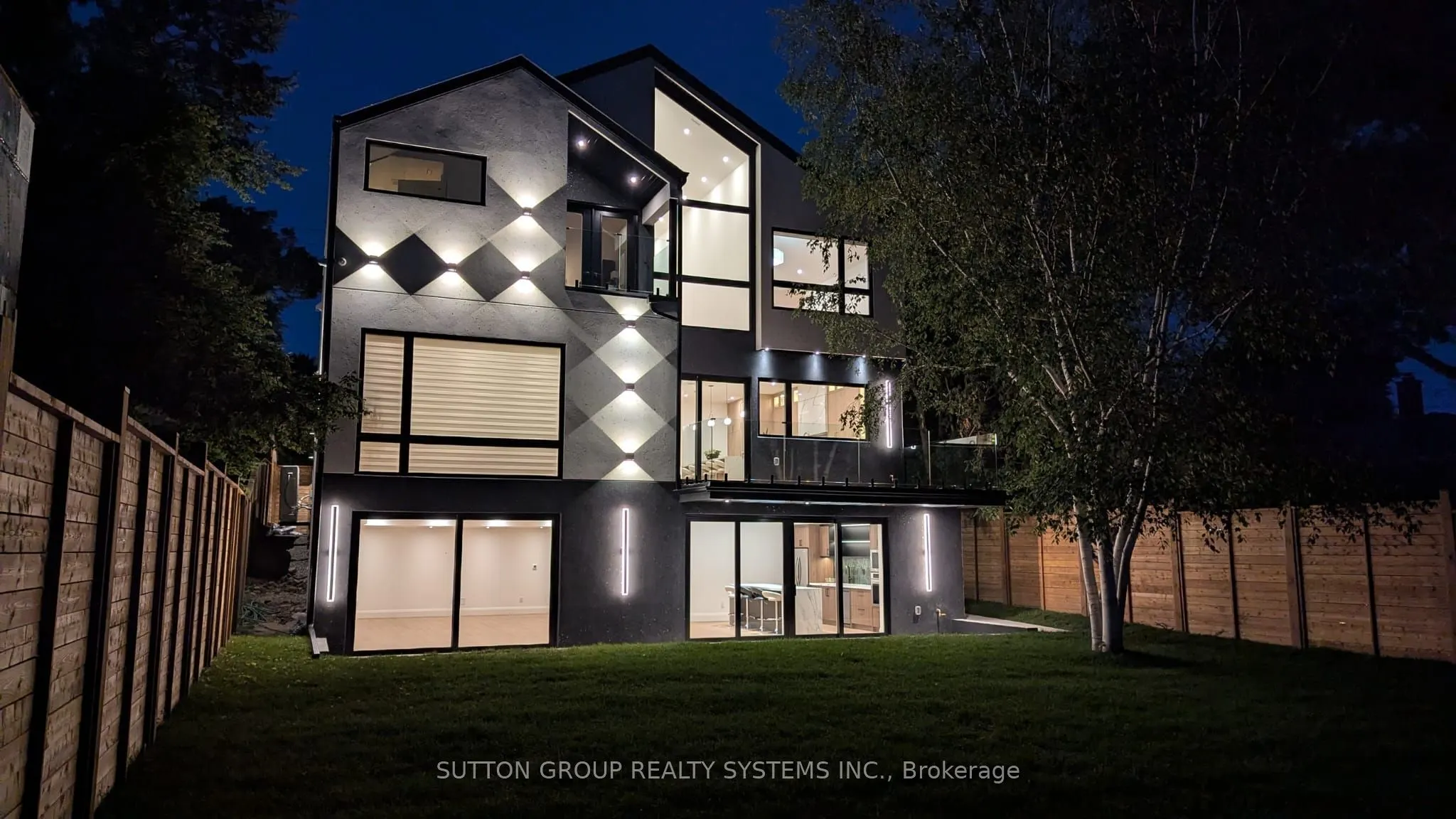 272 Renforth Drive