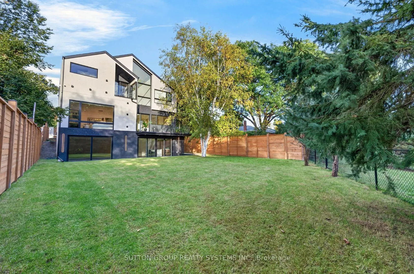 272 Renforth Drive