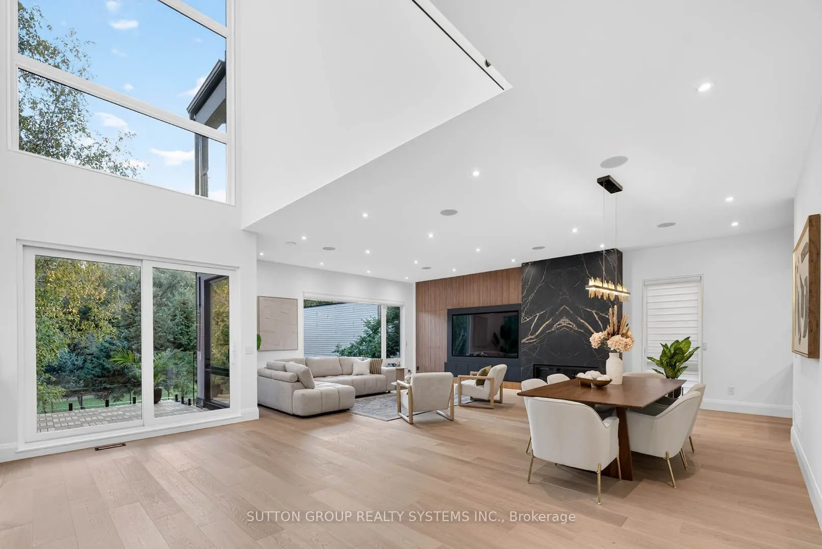 272 Renforth Drive