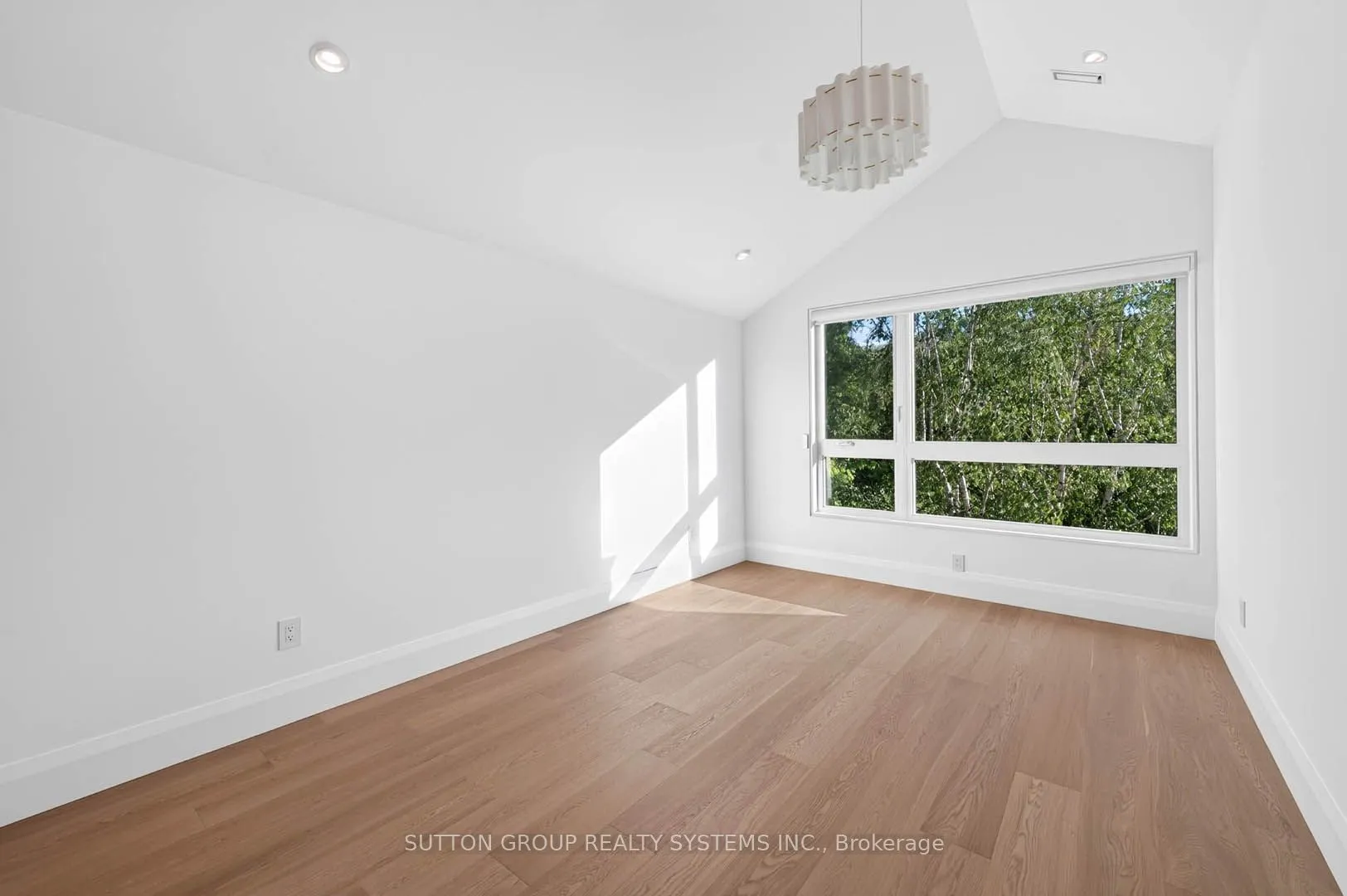 272 Renforth Drive
