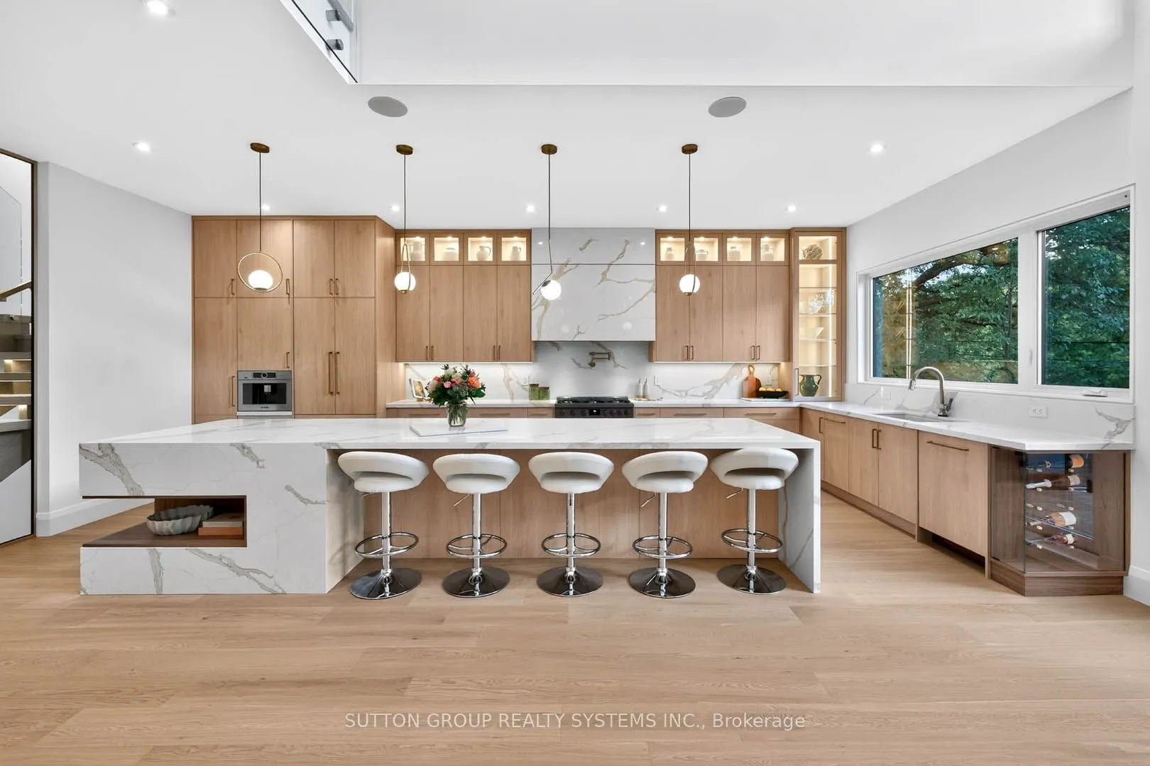 272 Renforth Drive
