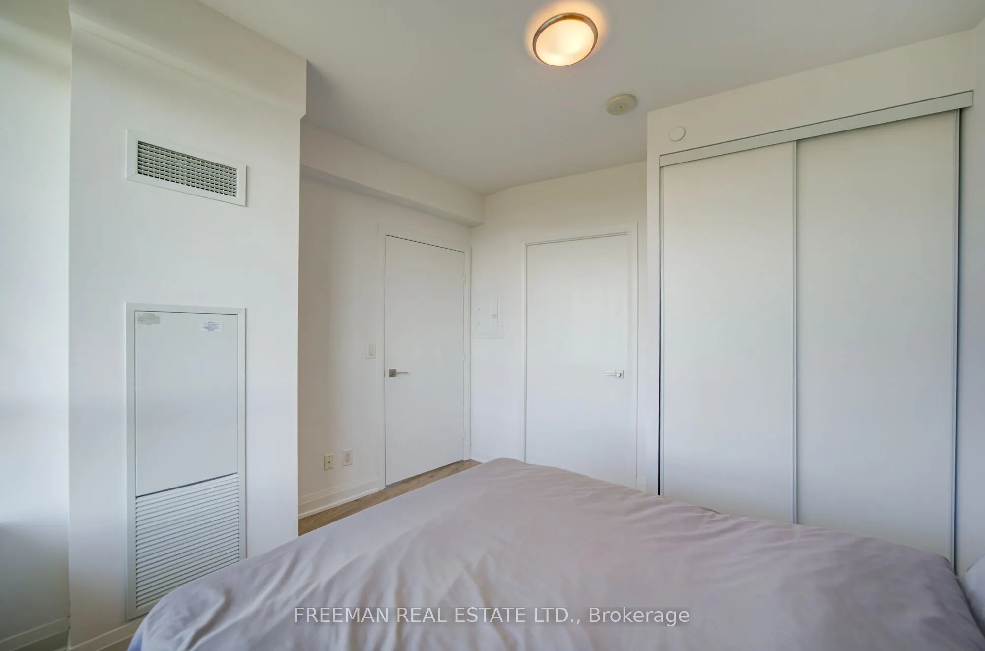 36 Park Lawn Road #2305