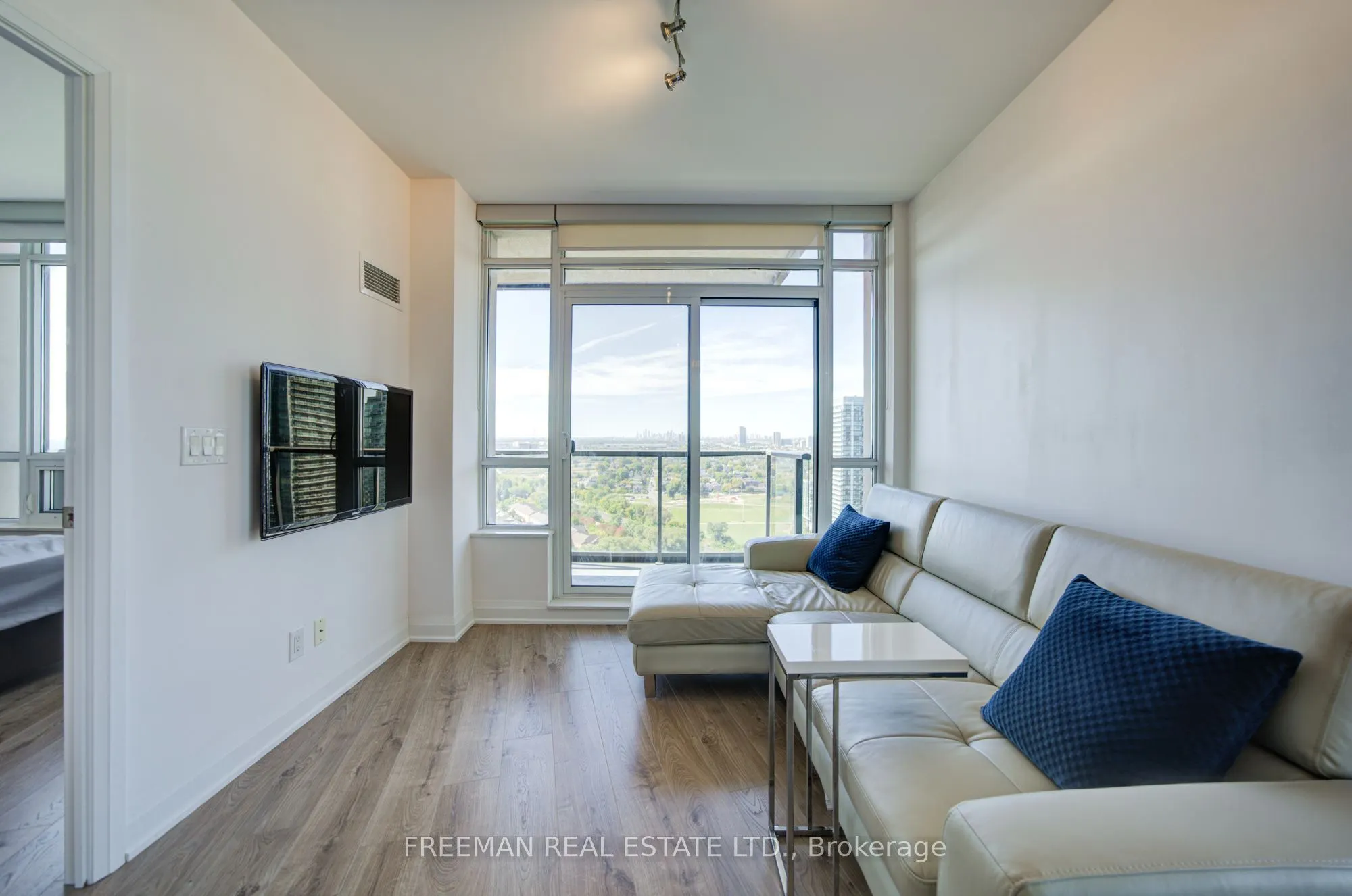 36 Park Lawn Road #2305