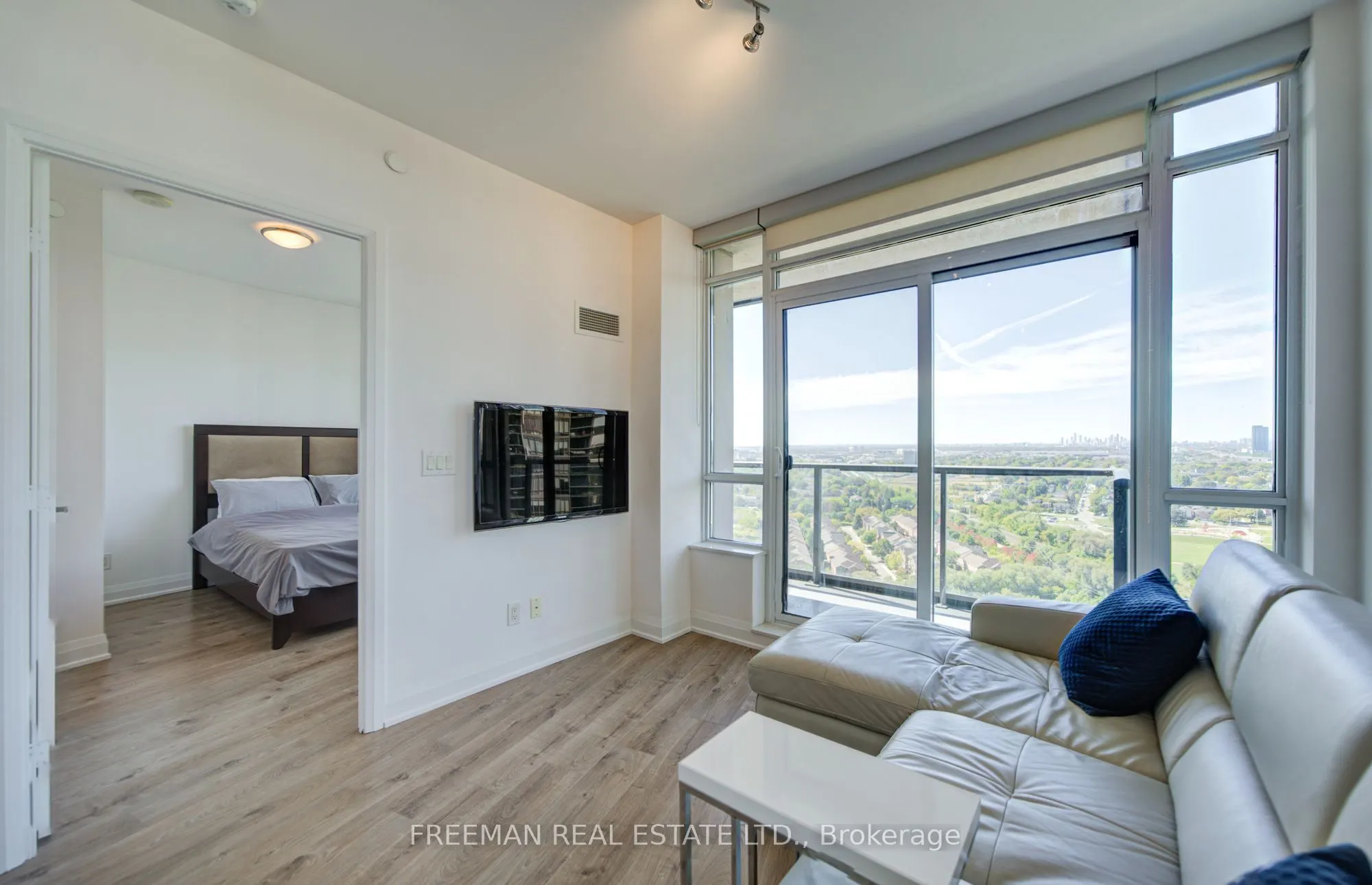 36 Park Lawn Road #2305