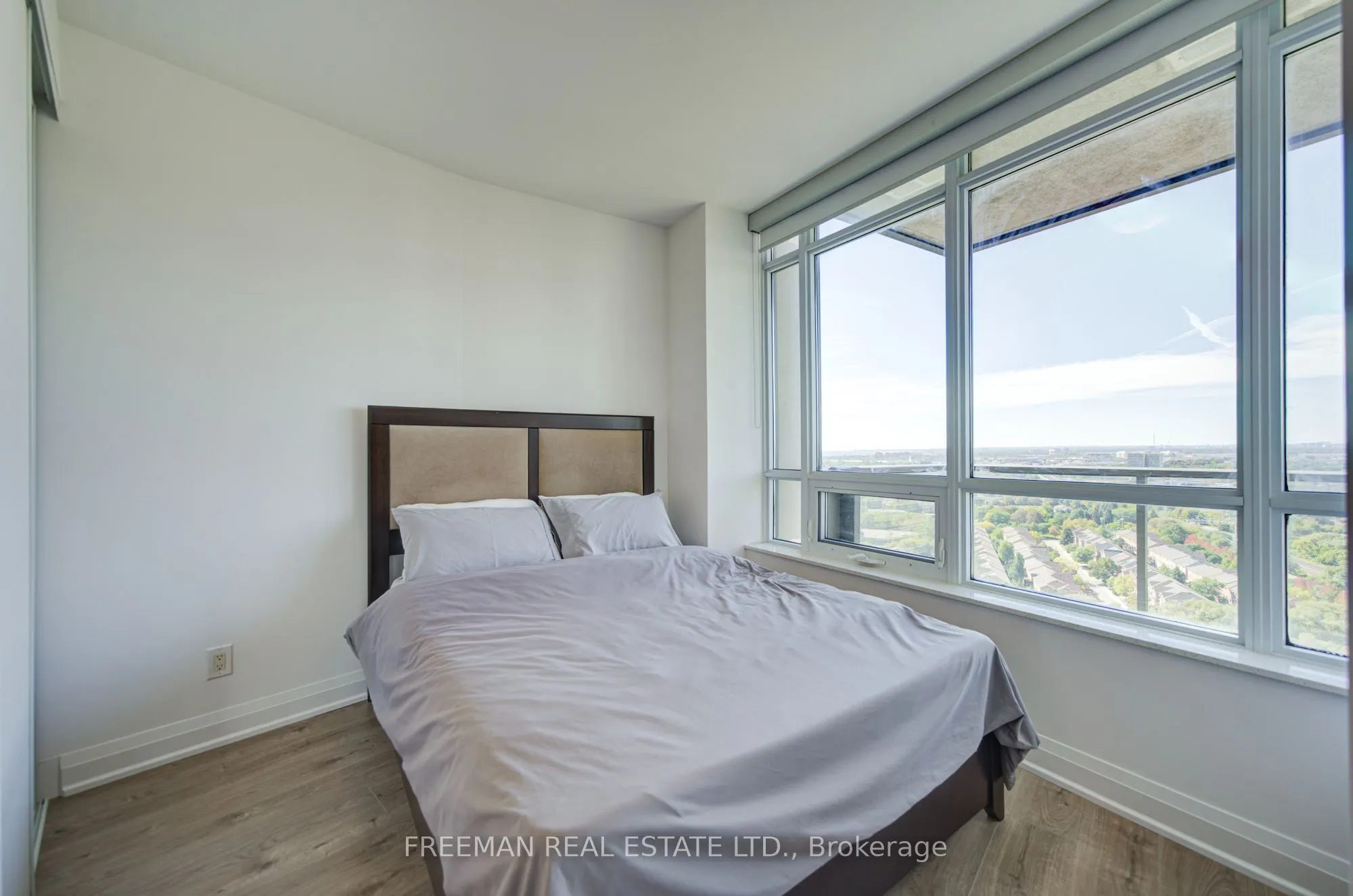 36 Park Lawn Road #2305