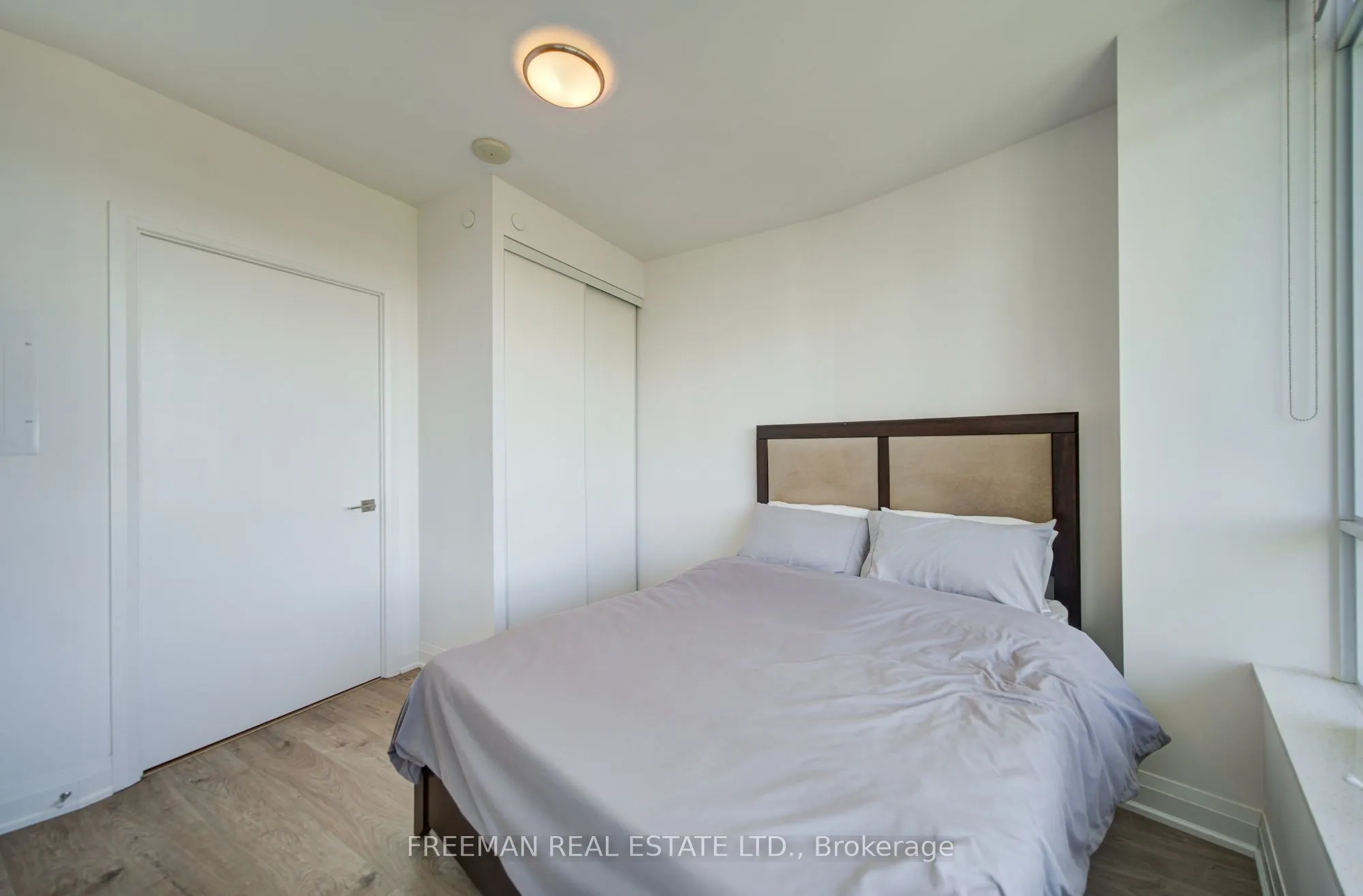 36 Park Lawn Road #2305