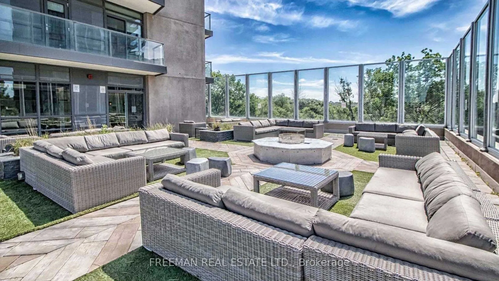 36 Park Lawn Road #2305