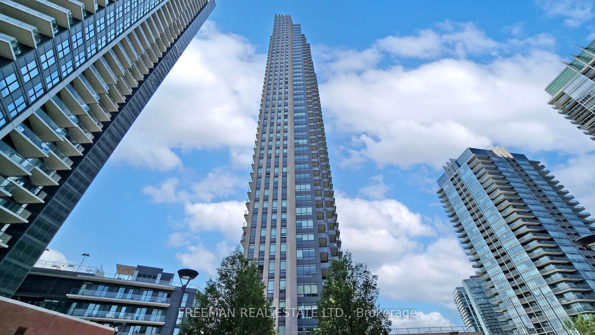 36 Park Lawn Road #2305