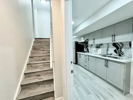 13 Black Diamond Crescent #Bsmt-1