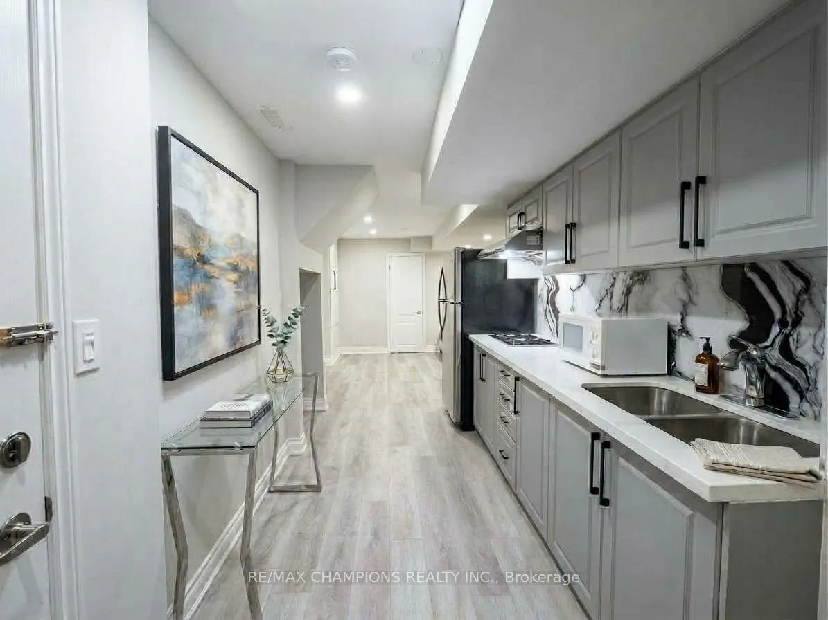 13 Black Diamond Crescent #Bsmt-1
