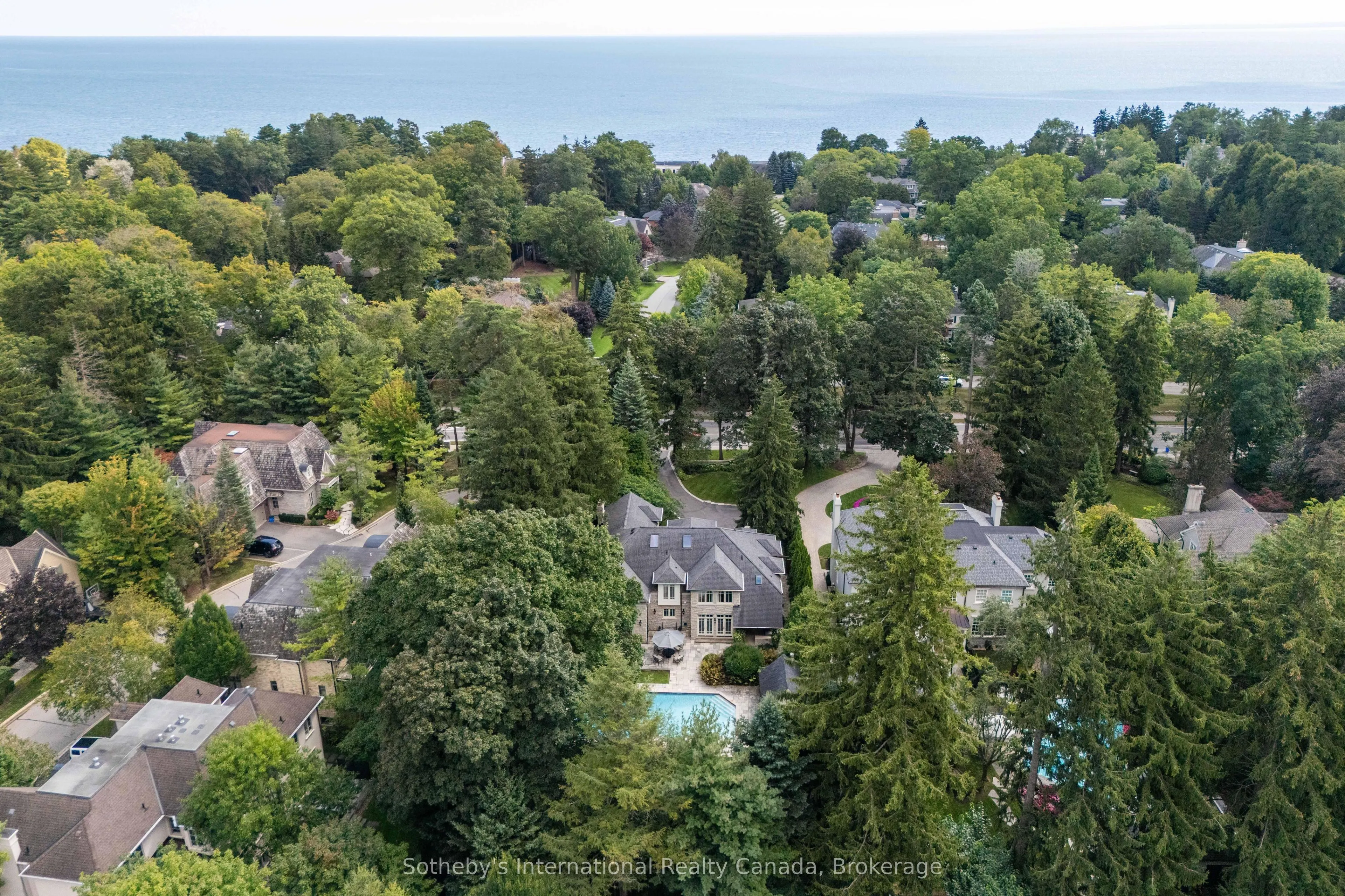 1073 Lakeshore Road E
