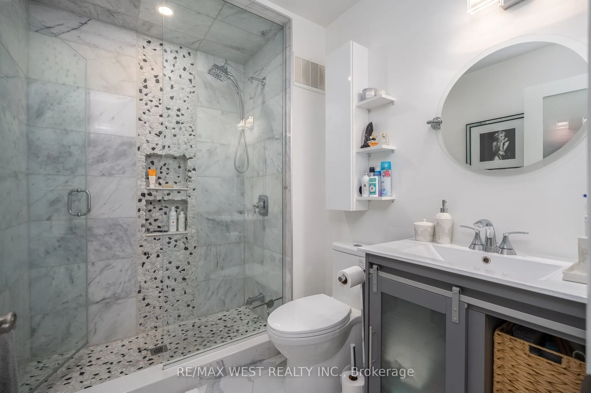 1246 Old Oak Drive