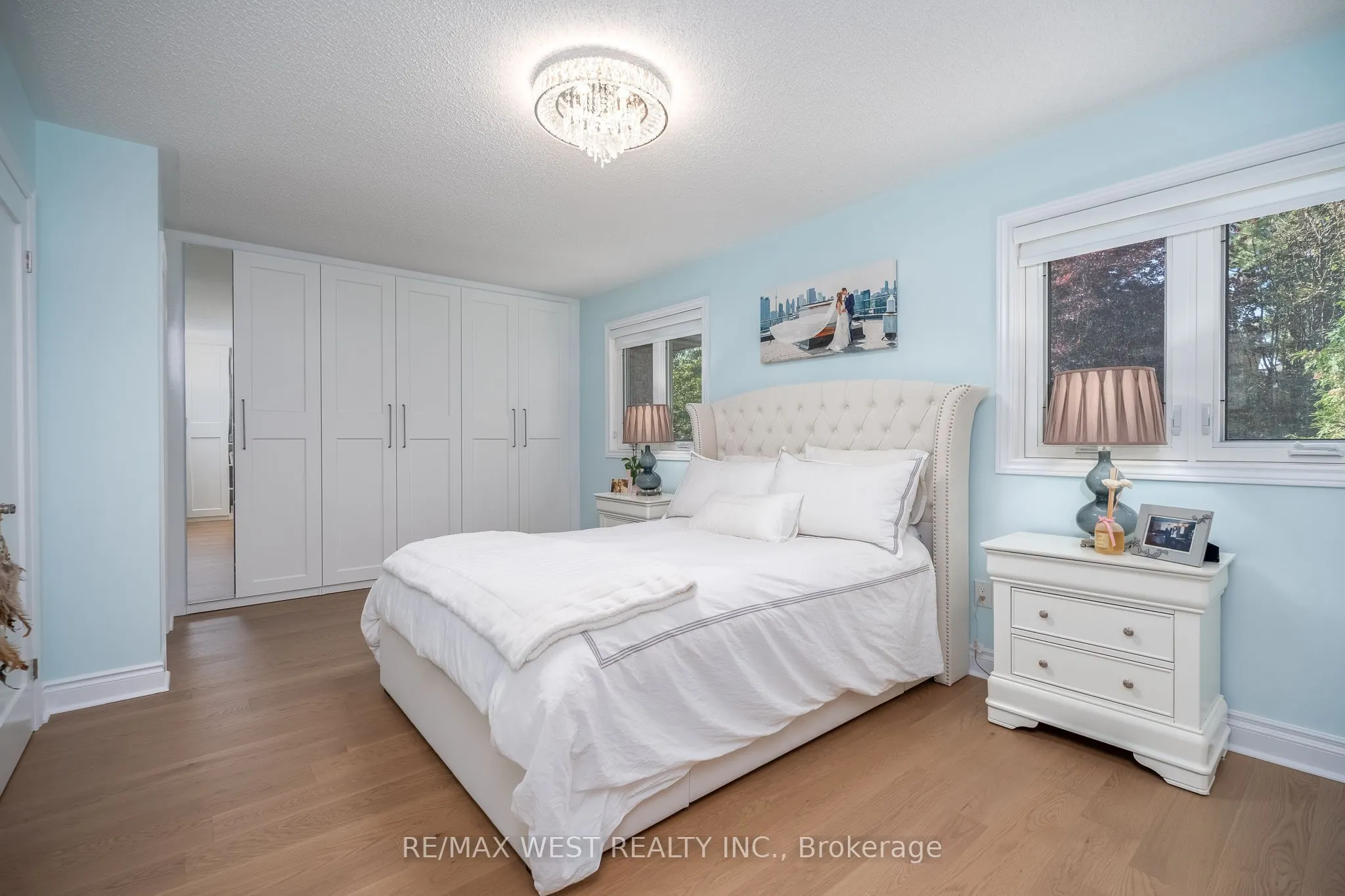 1246 Old Oak Drive
