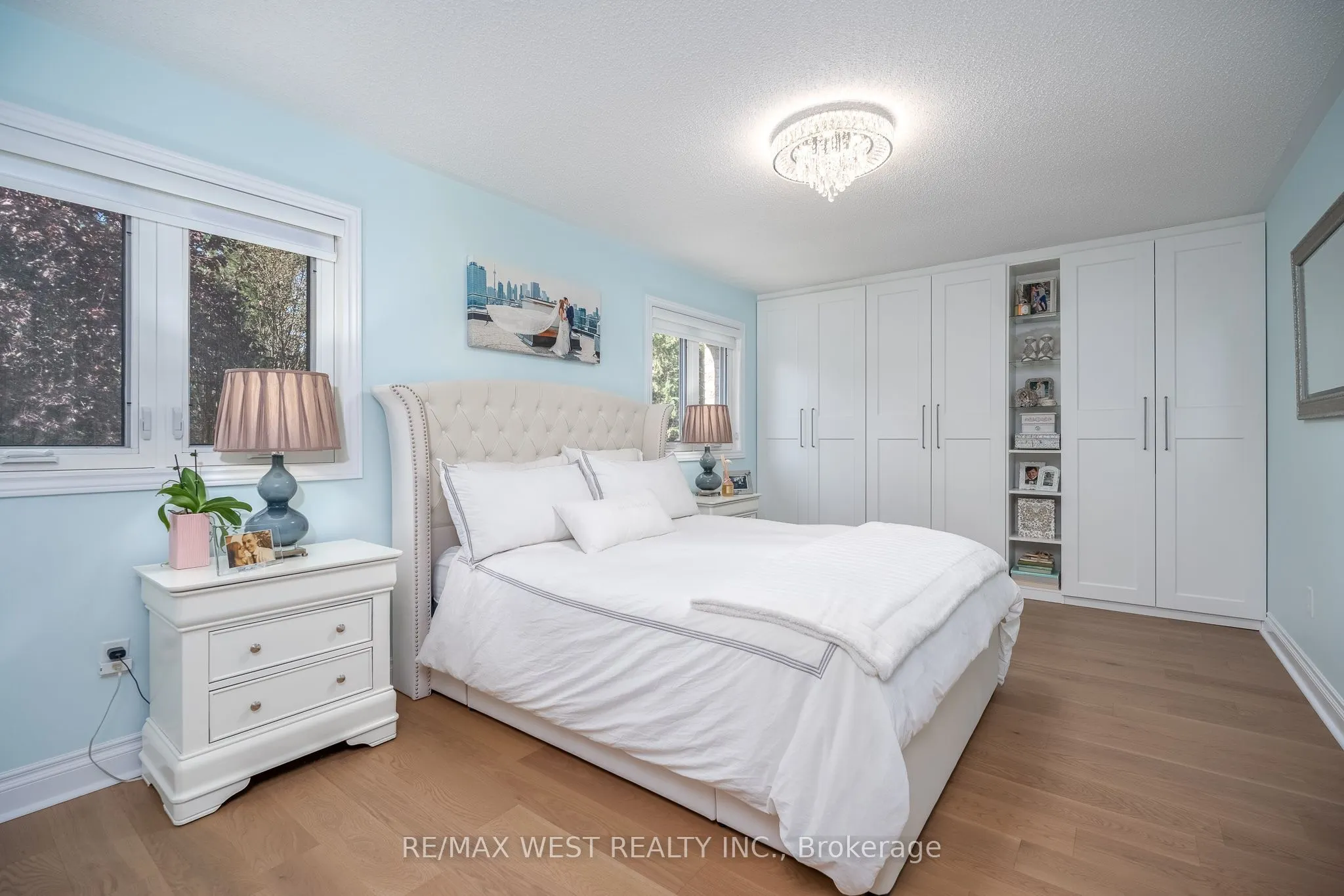 1246 Old Oak Drive