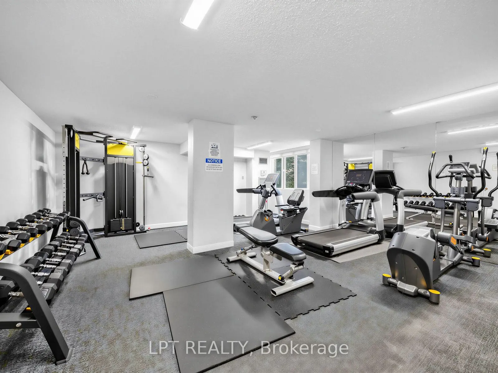 3590 Kaneff Crescent #1112