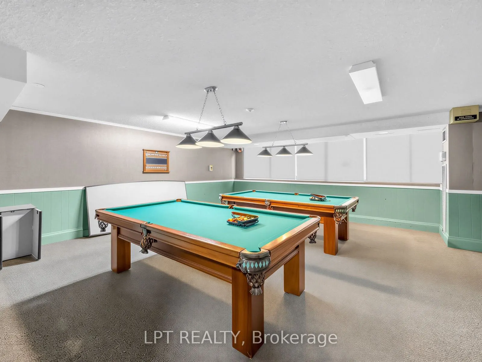 3590 Kaneff Crescent #1112