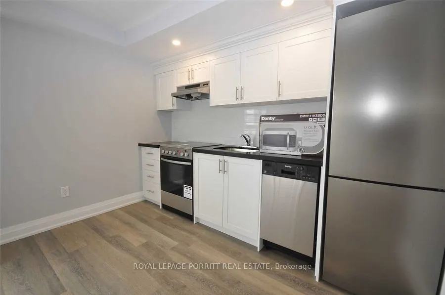 3465 Lake Shore Boulevard W #5