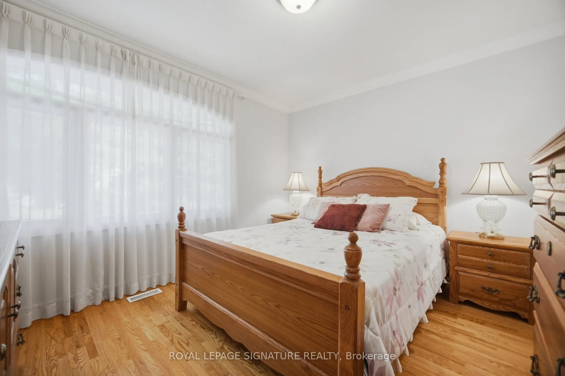 2130 Autumn Breeze Drive N