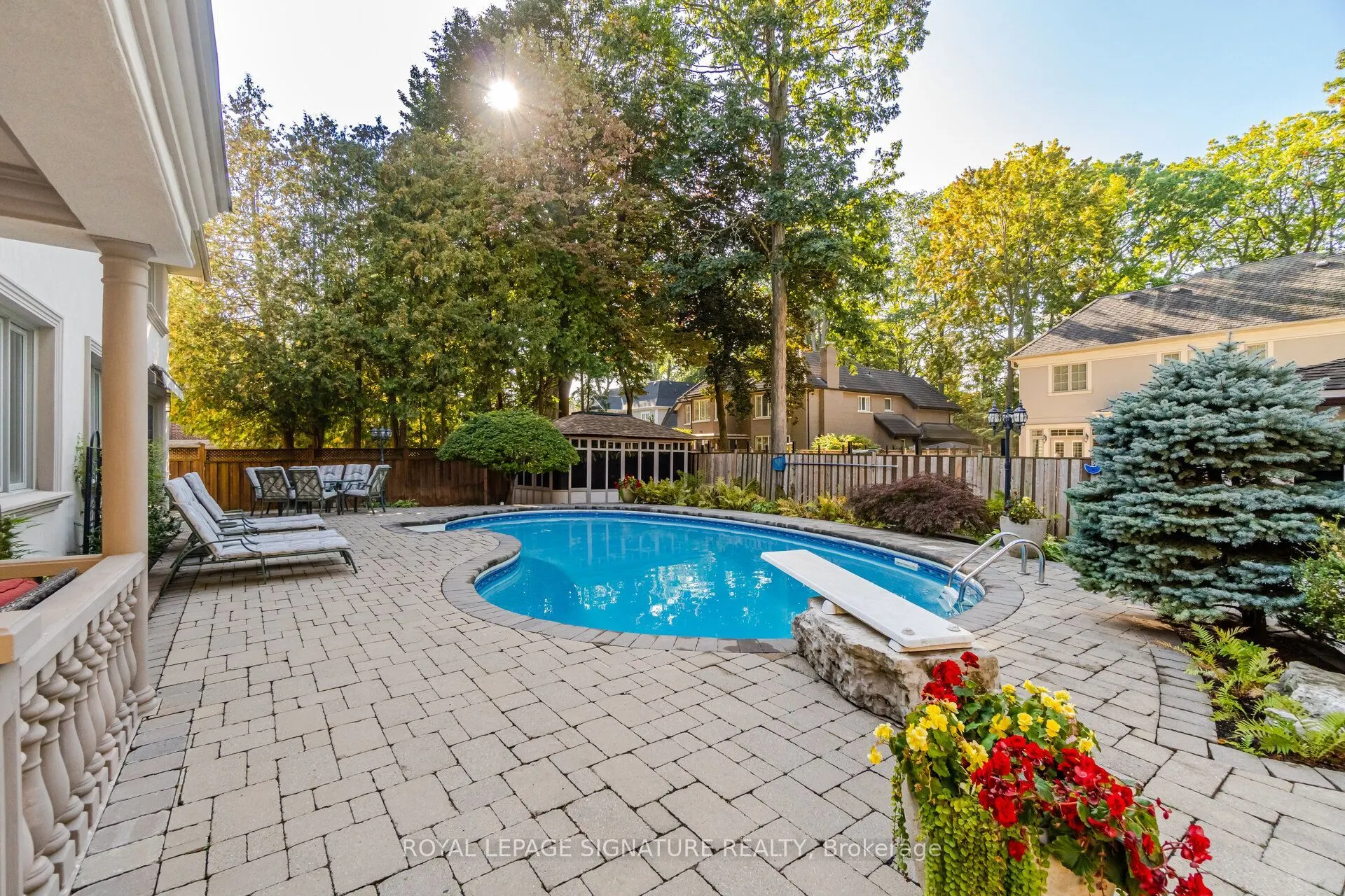 2130 Autumn Breeze Drive N
