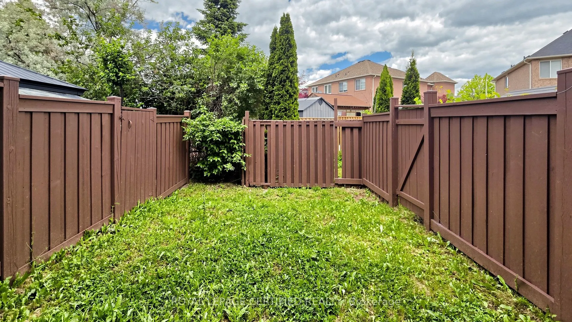 1380 Granrock Crescent