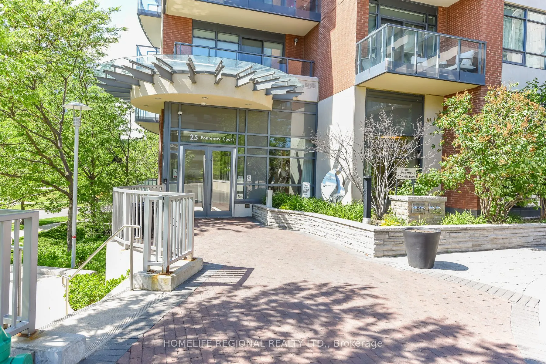 25 Fontenay Court #1306