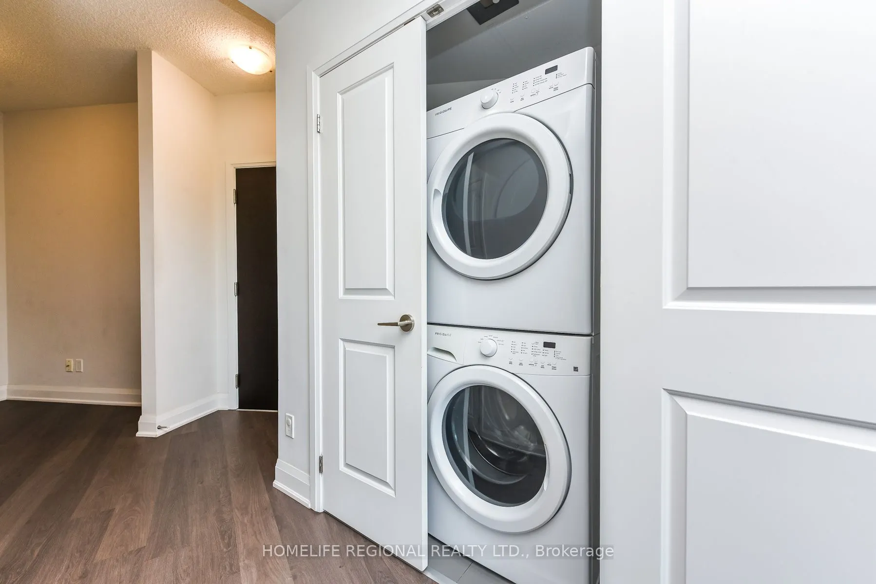 25 Fontenay Court #1306