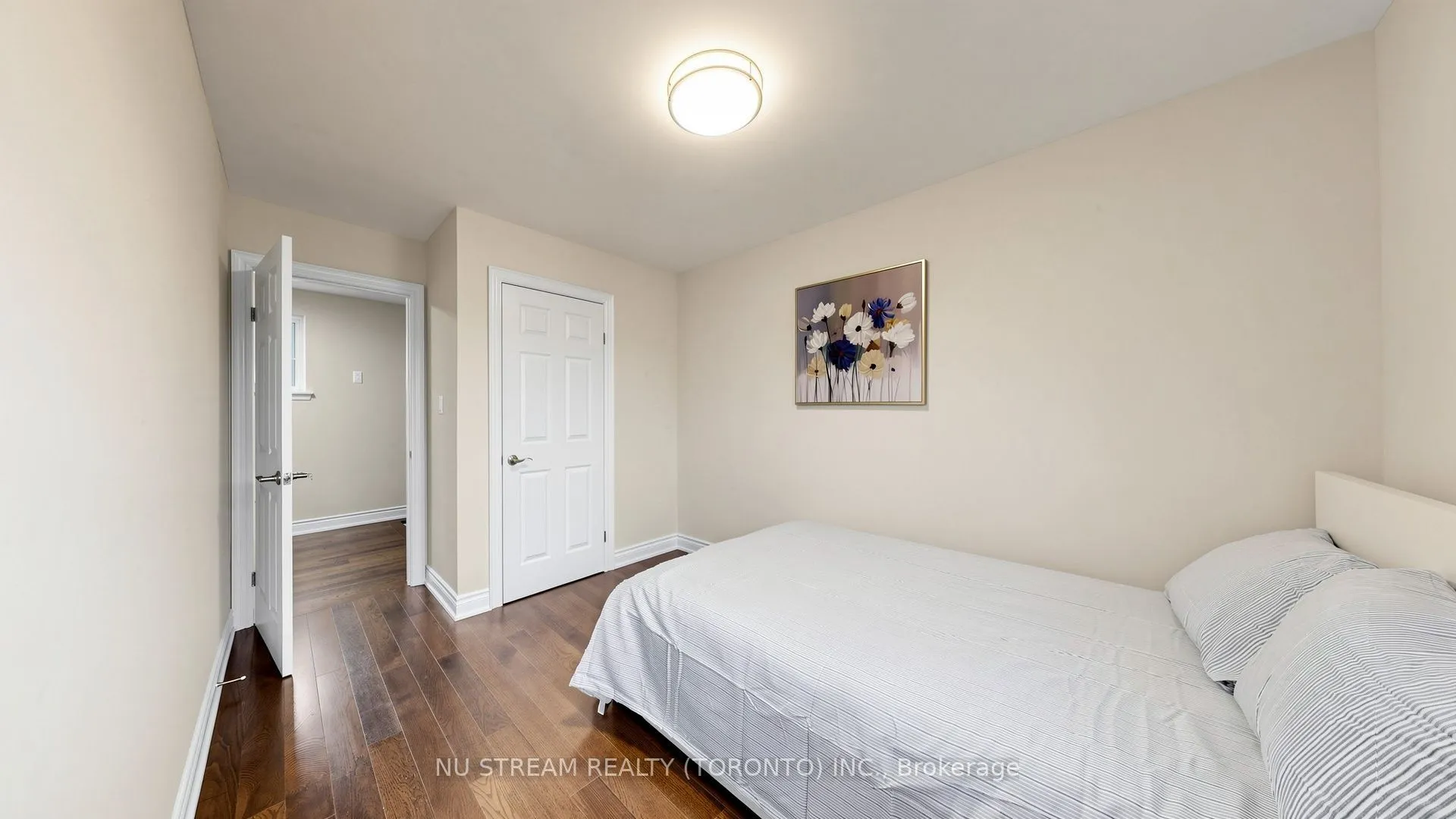 3163 Ibbetson Crescent