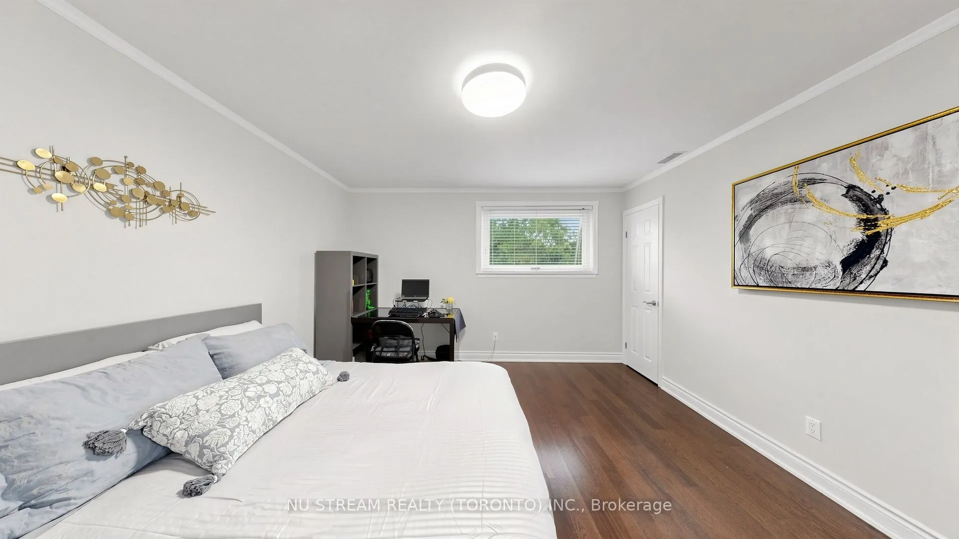 3163 Ibbetson Crescent