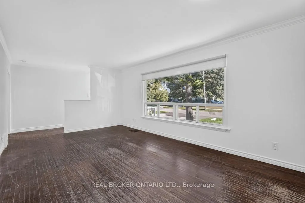 1024 Roosevelt Road