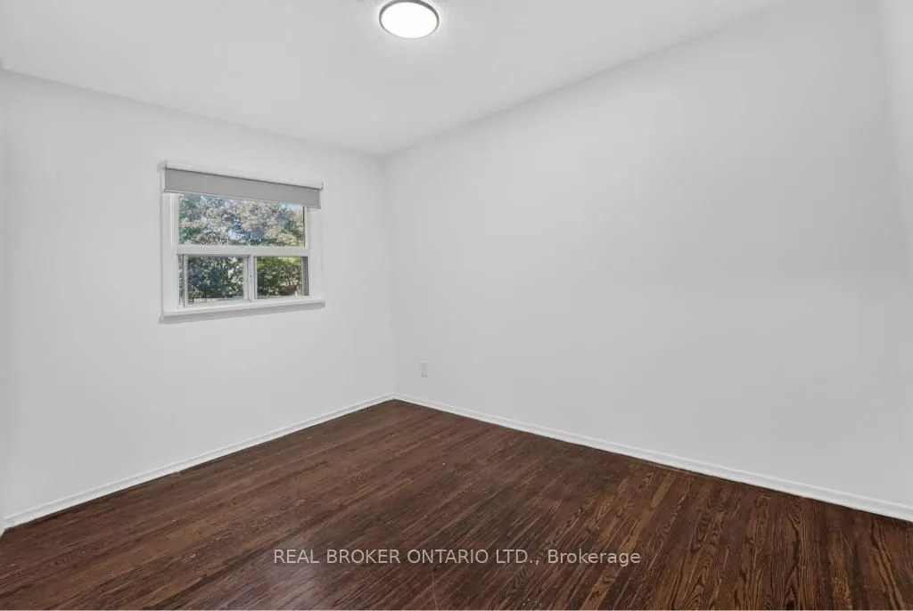 1024 Roosevelt Road