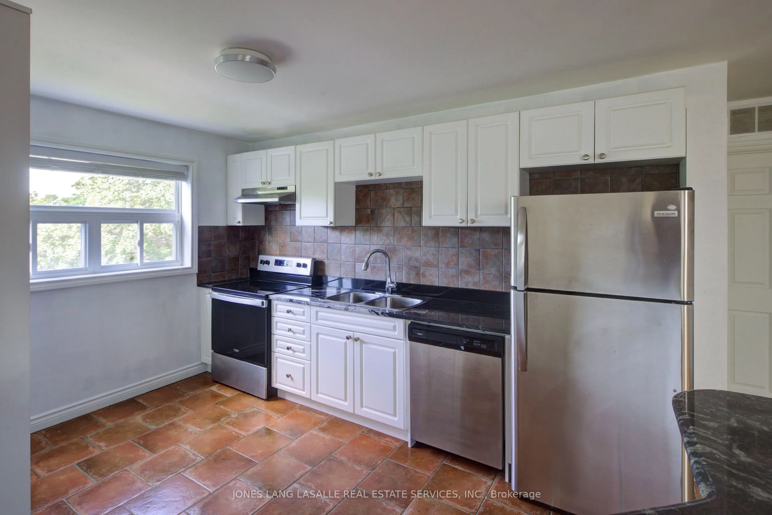 2158 Lilnan Court