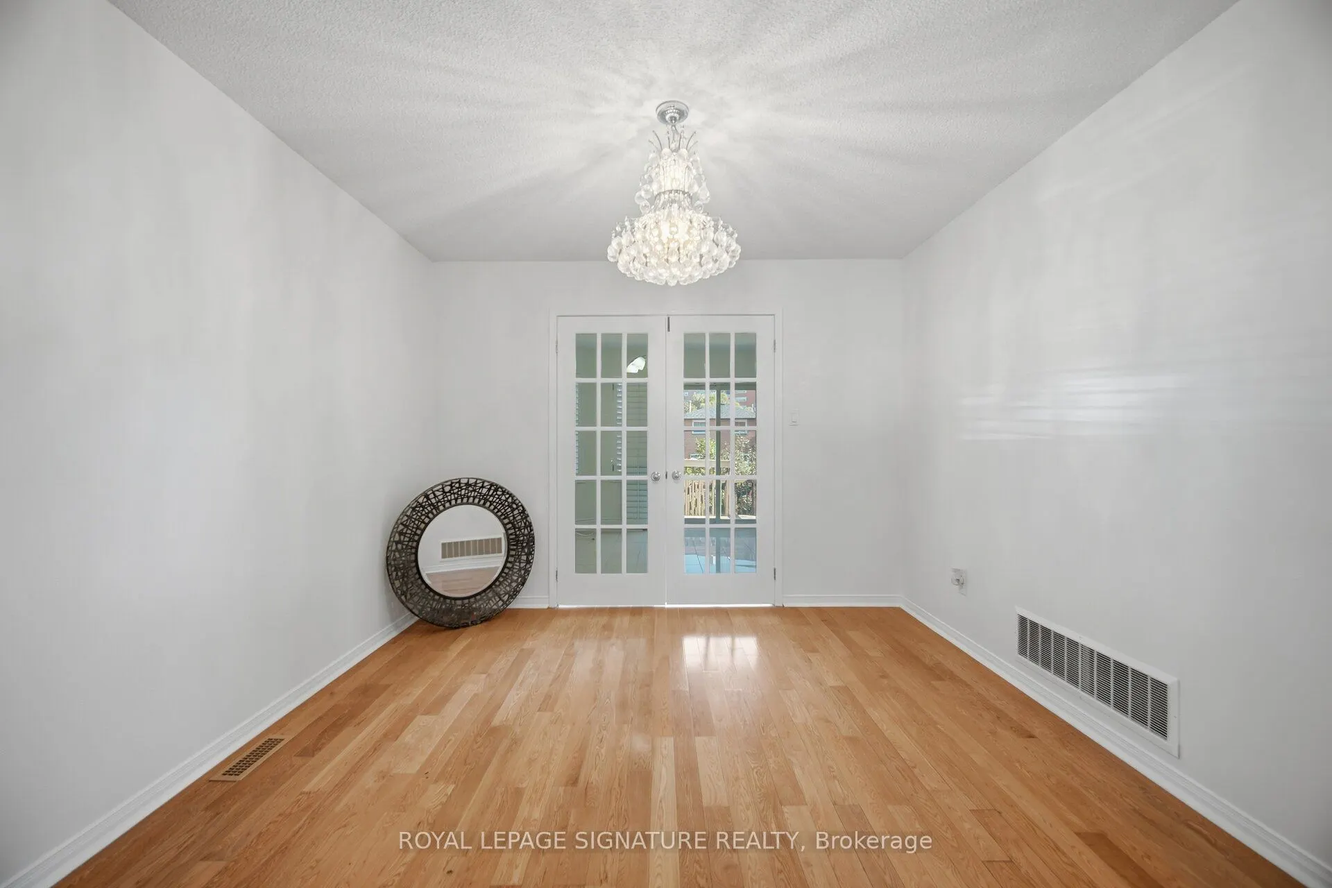 306 Cossack Court