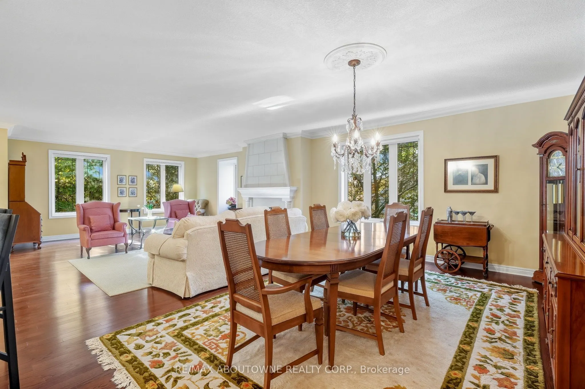 390 Upper Middle Road #301