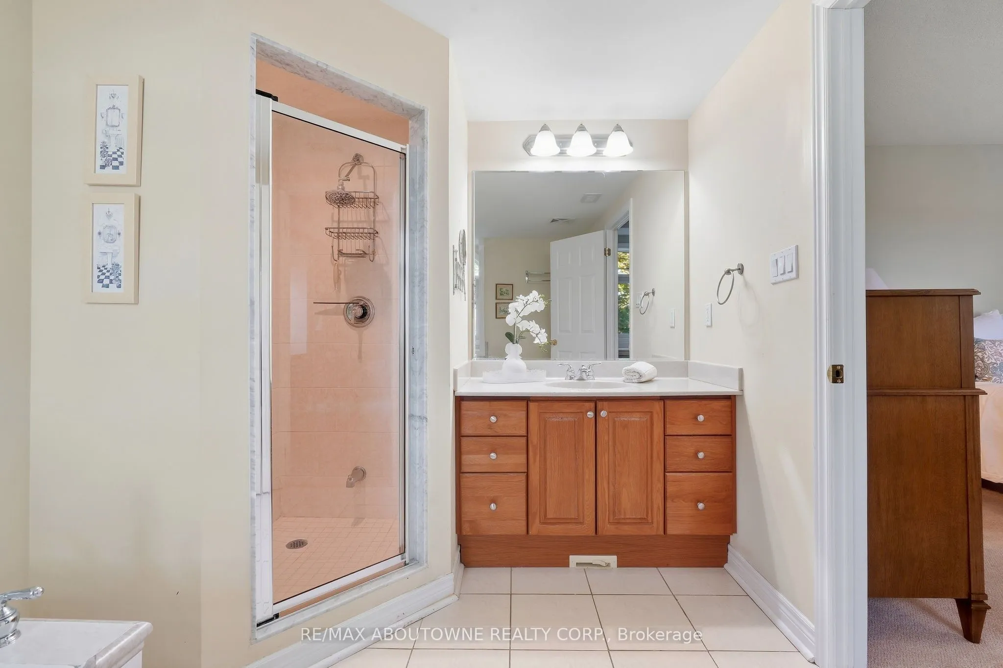 390 Upper Middle Road #301