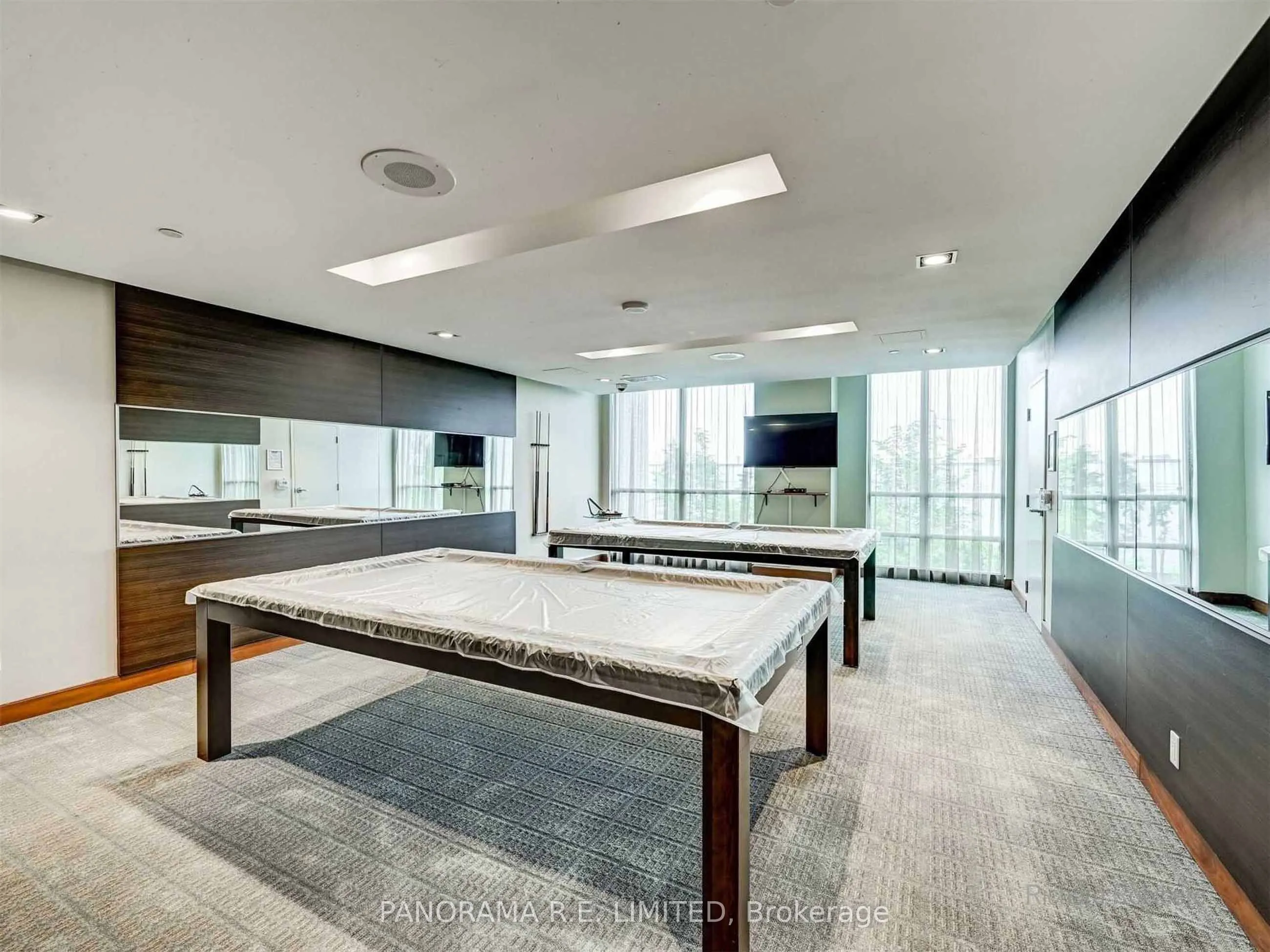 215 Sherway Gardens Road #807