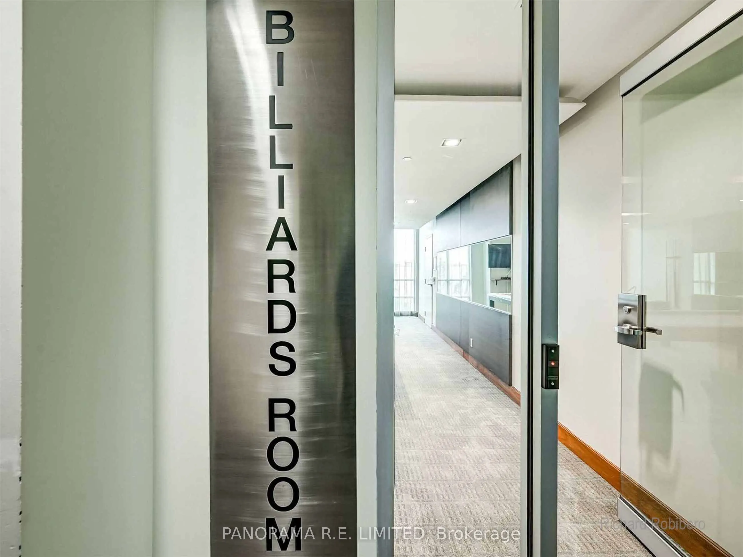 215 Sherway Gardens Road #807