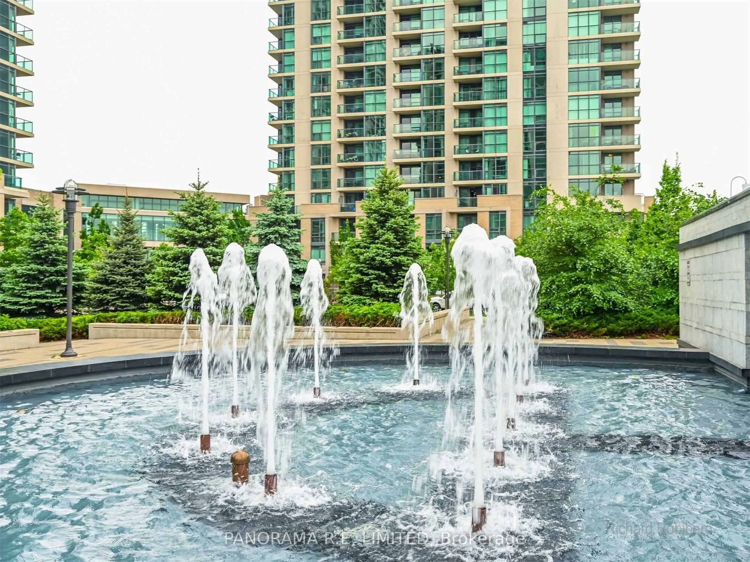 215 Sherway Gardens Road #807
