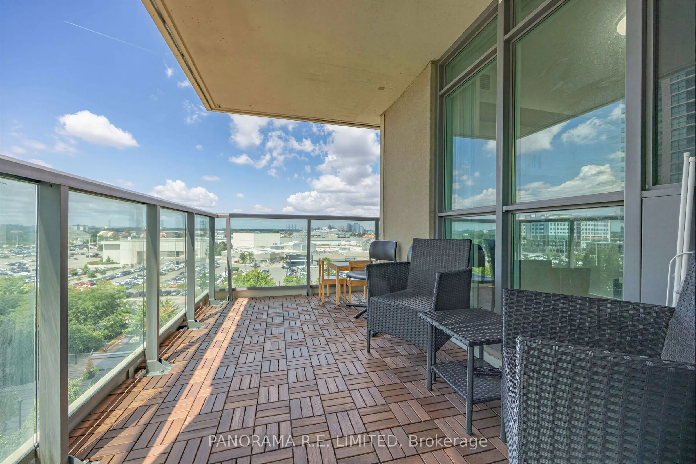 215 Sherway Gardens Road #807