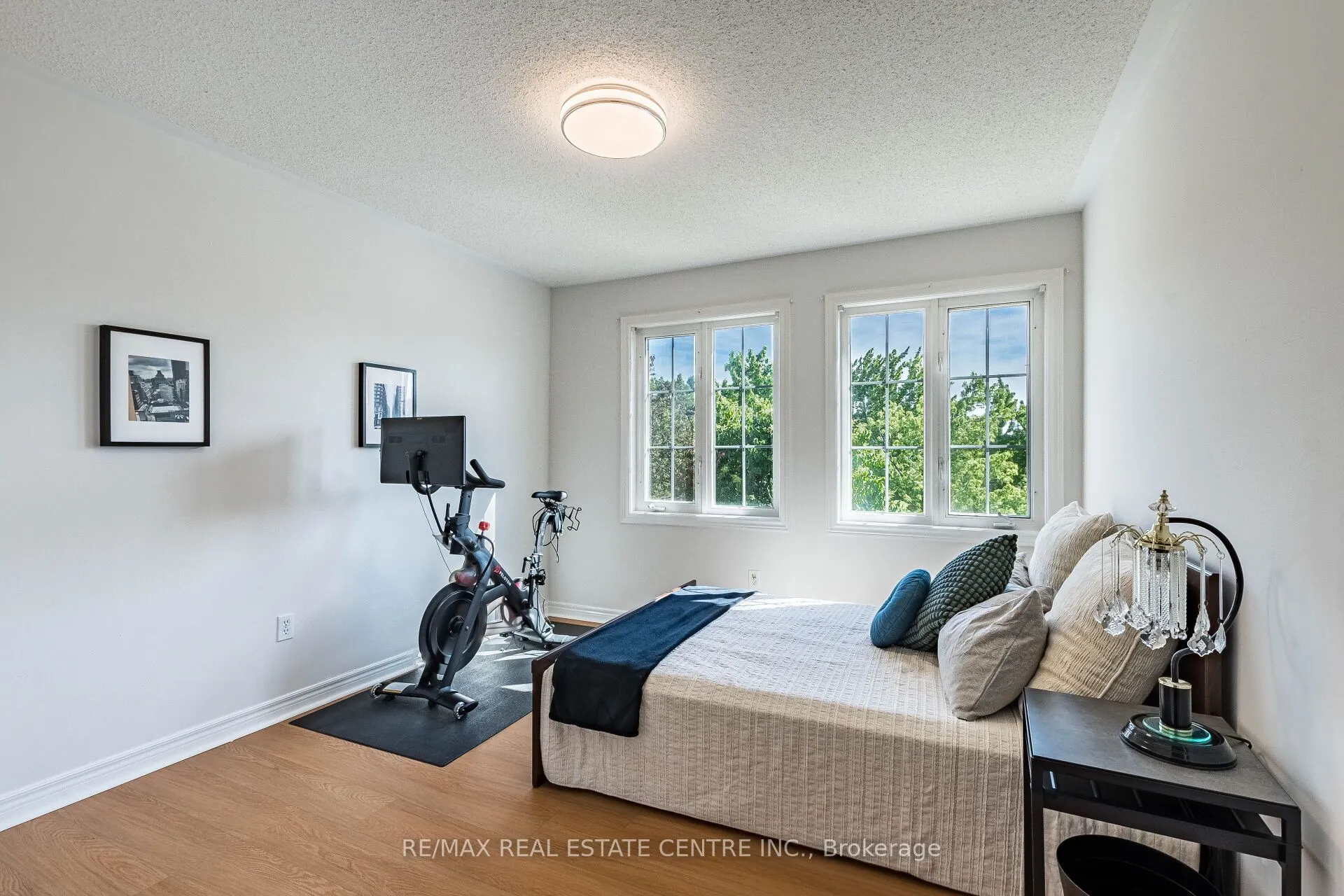 5343 Russell View Road