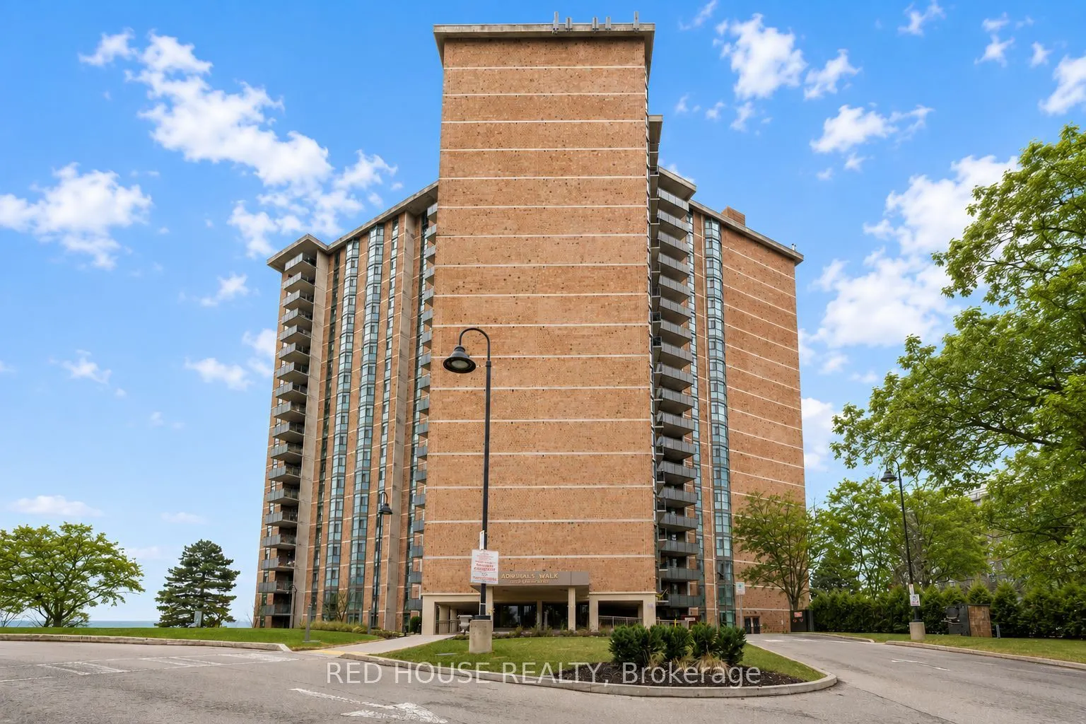 5250 Lakeshore Road #809