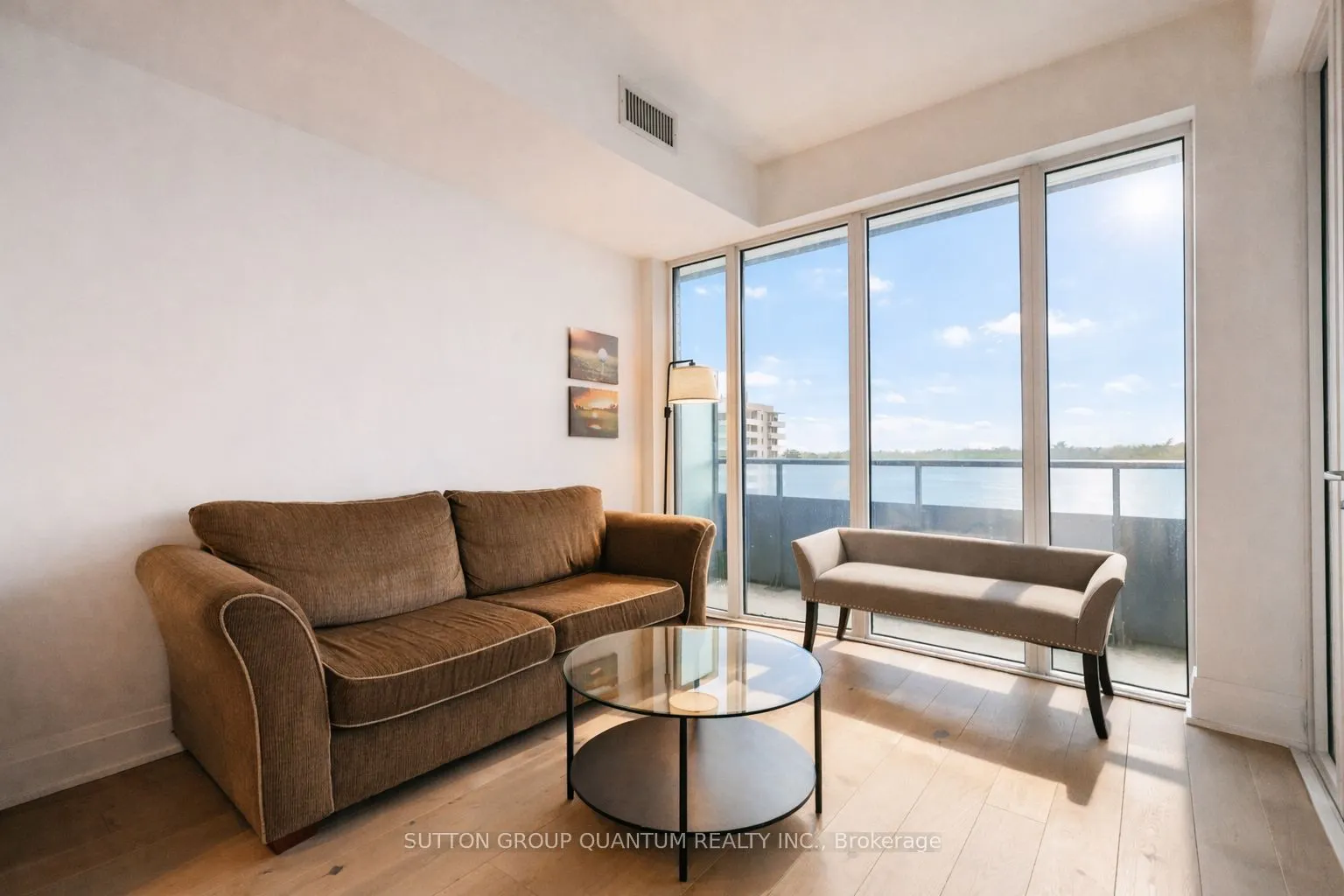 21 Park Street E #1009