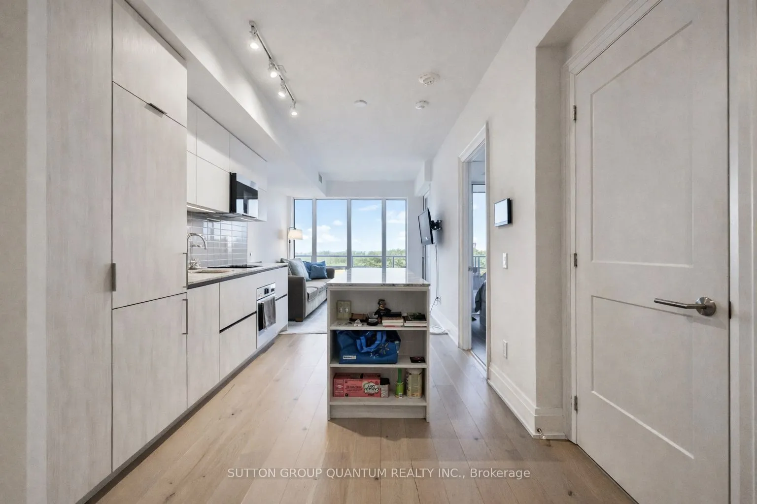 21 Park Street E #1009