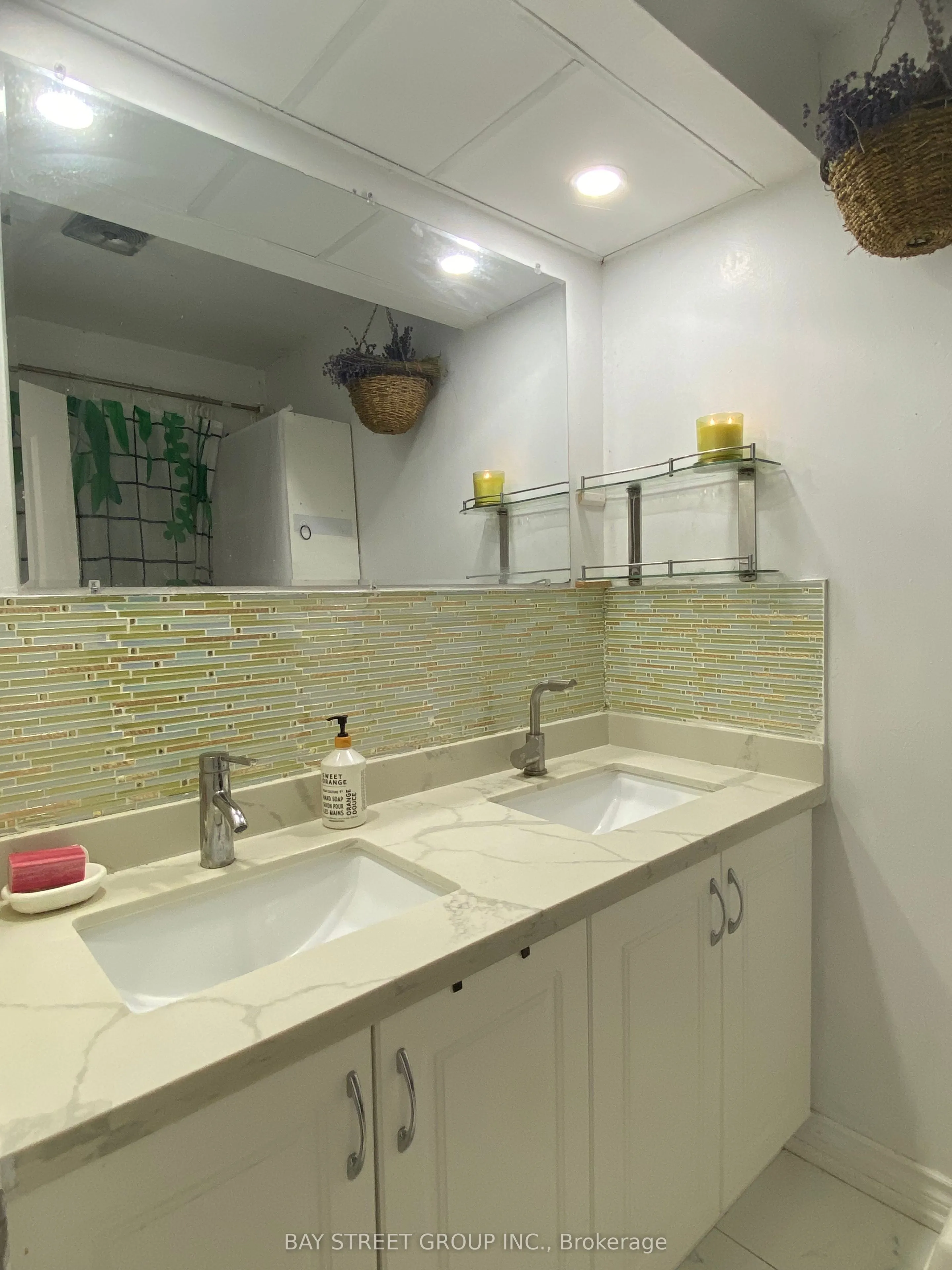 3412 Ellengale Drive