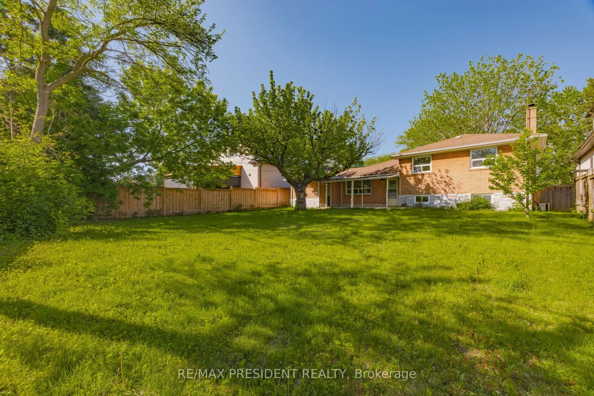 2420 Edenhurst Drive
