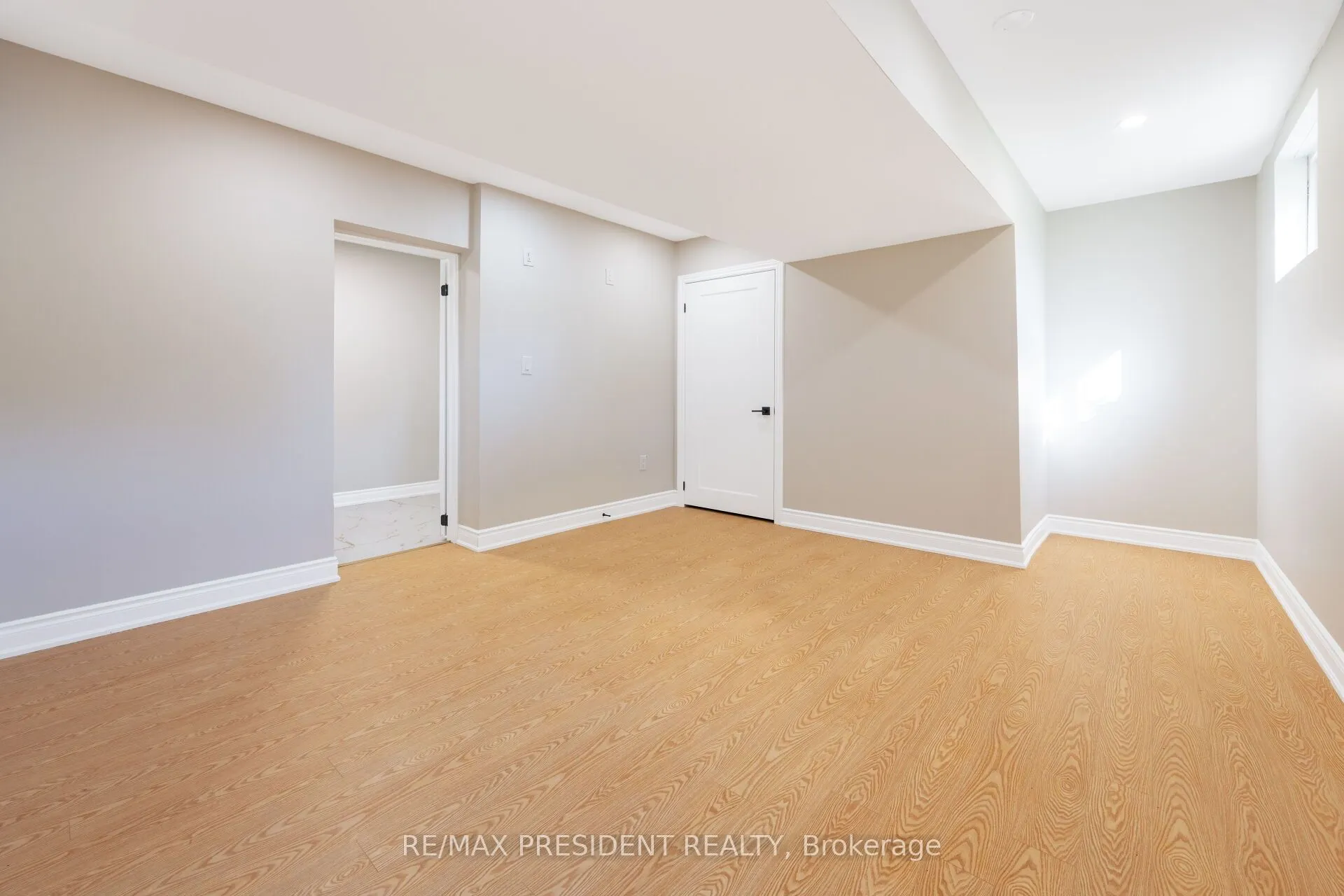 2420 Edenhurst Drive